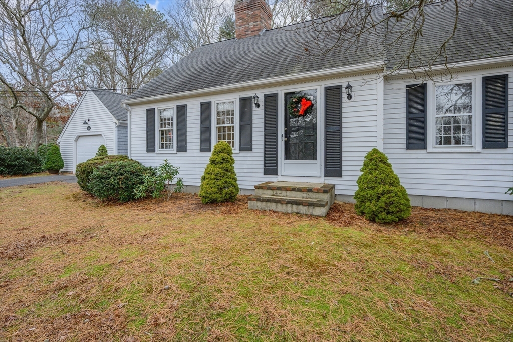 324 Patriot Way Centerville, MA 02632 - Photo 3 of 39