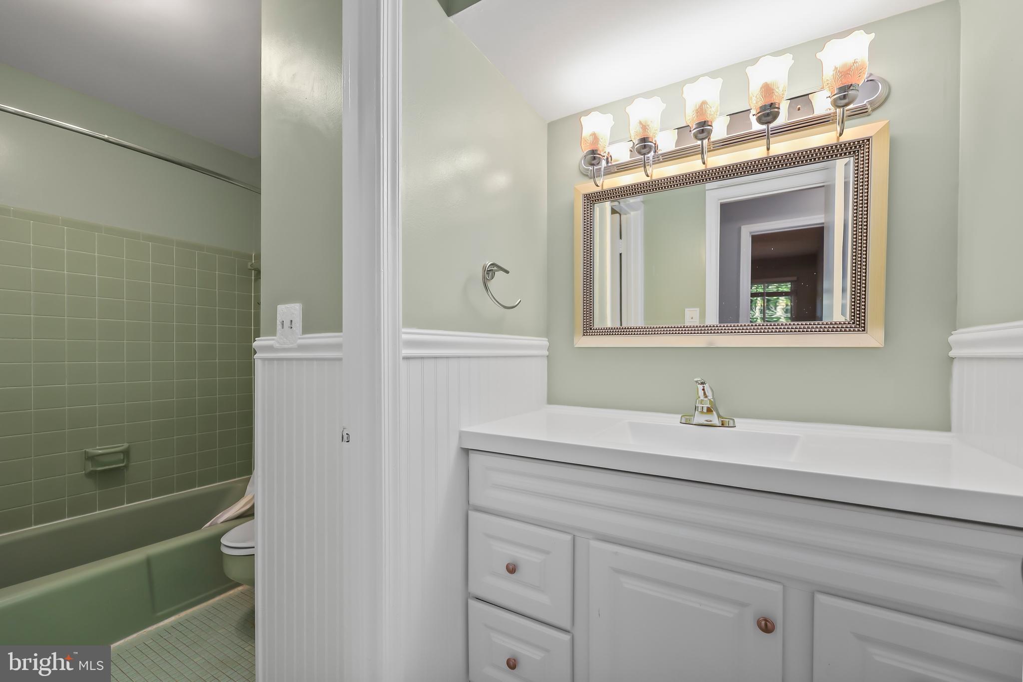 11006 Saffold Way Reston, VA 20190 - Photo 24 of 32 Upper Level
Hallway Bathroom