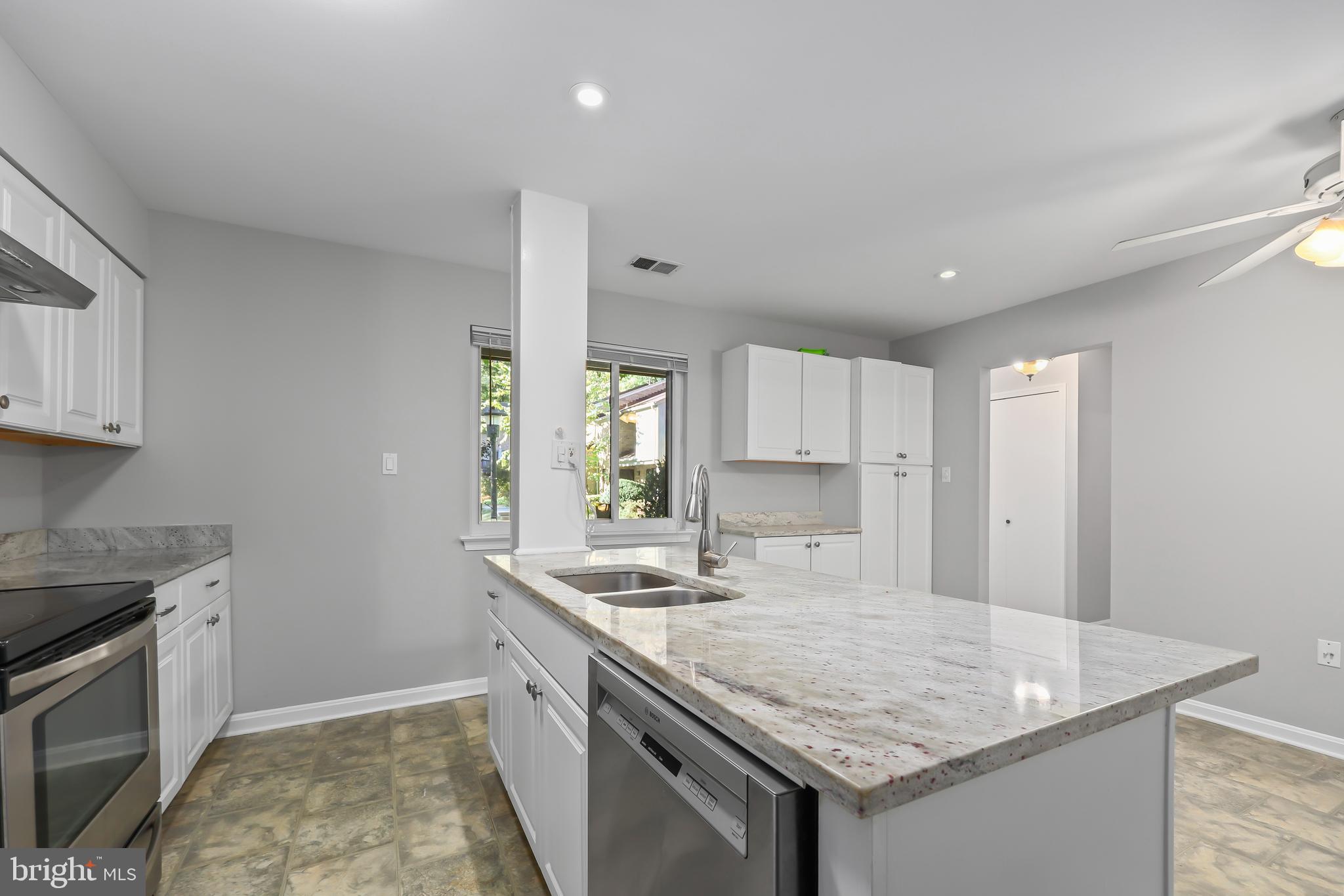 11006 Saffold Way Reston, VA 20190 - Photo 7 of 32 Kitchen