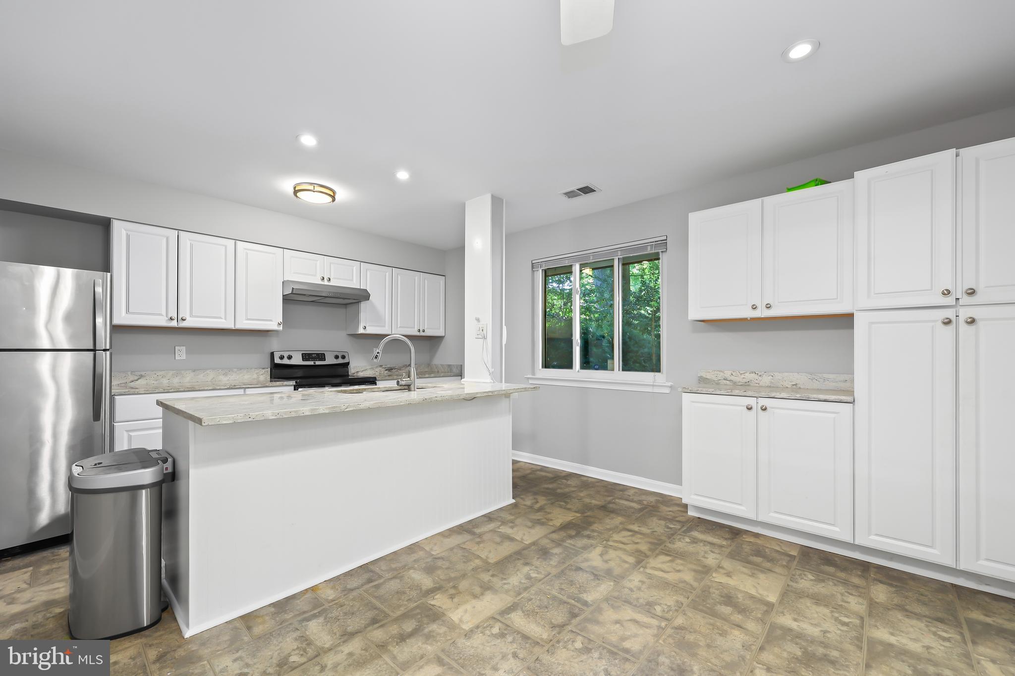 11006 Saffold Way Reston, VA 20190 - Photo 8 of 32 Kitchen