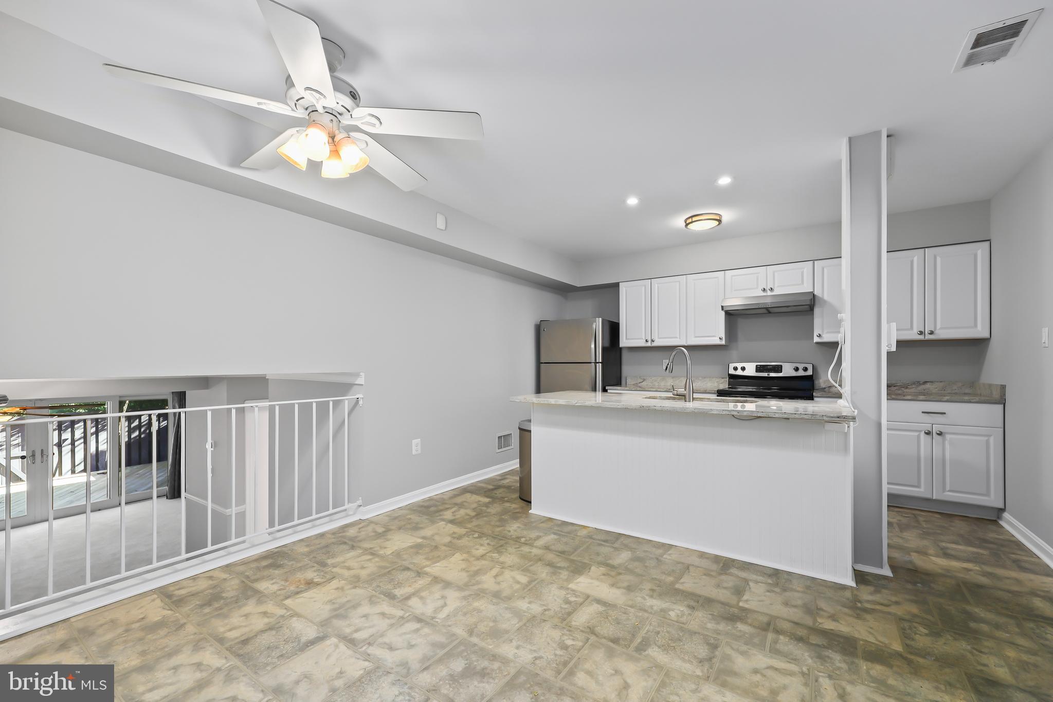 11006 Saffold Way Reston, VA 20190 - Photo 9 of 32 Kitchen