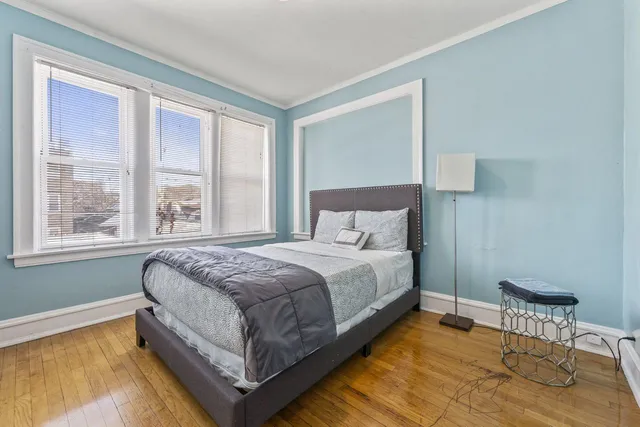 $2,600 | 6444 North Washtenaw Avenue, Unit 2, Chicago, IL 60645