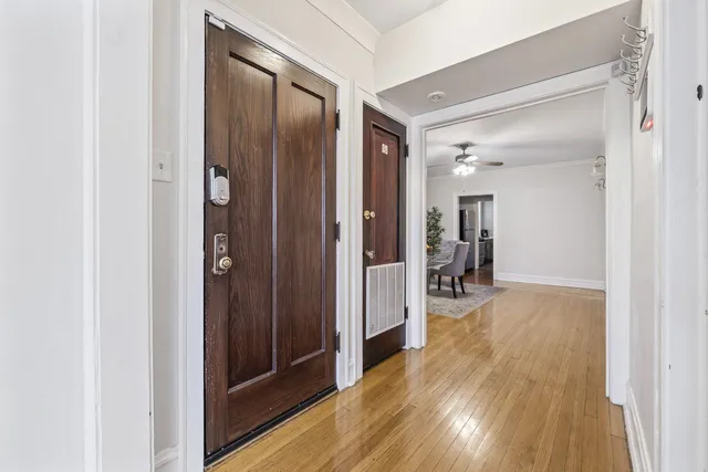 $2,600 | 6444 North Washtenaw Avenue, Unit 2, Chicago, IL 60645