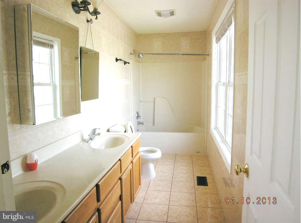 325 Thumper Drive Ranson, WV 25438 - Photo 11 of 16 Master bath