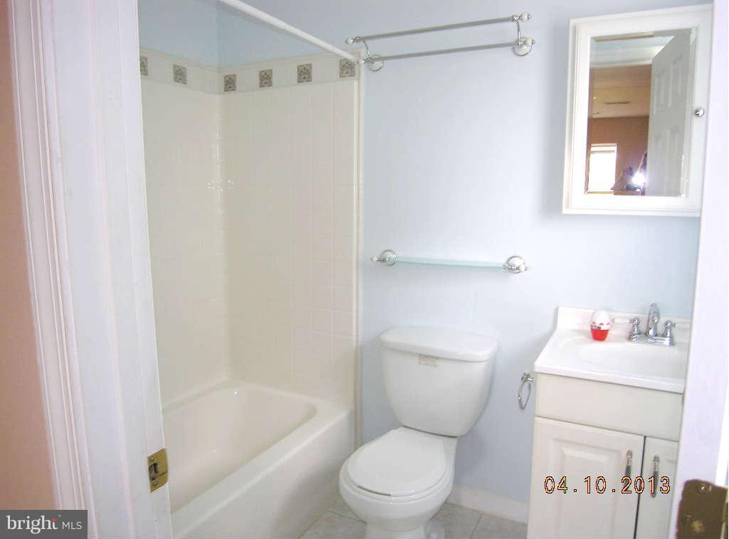 325 Thumper Drive Ranson, WV 25438 - Photo 13 of 16 Lower level bath