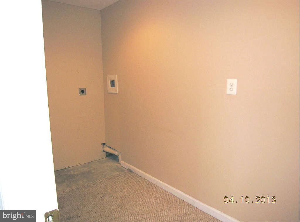 325 Thumper Drive Ranson, WV 25438 - Photo 14 of 16 Laundry room