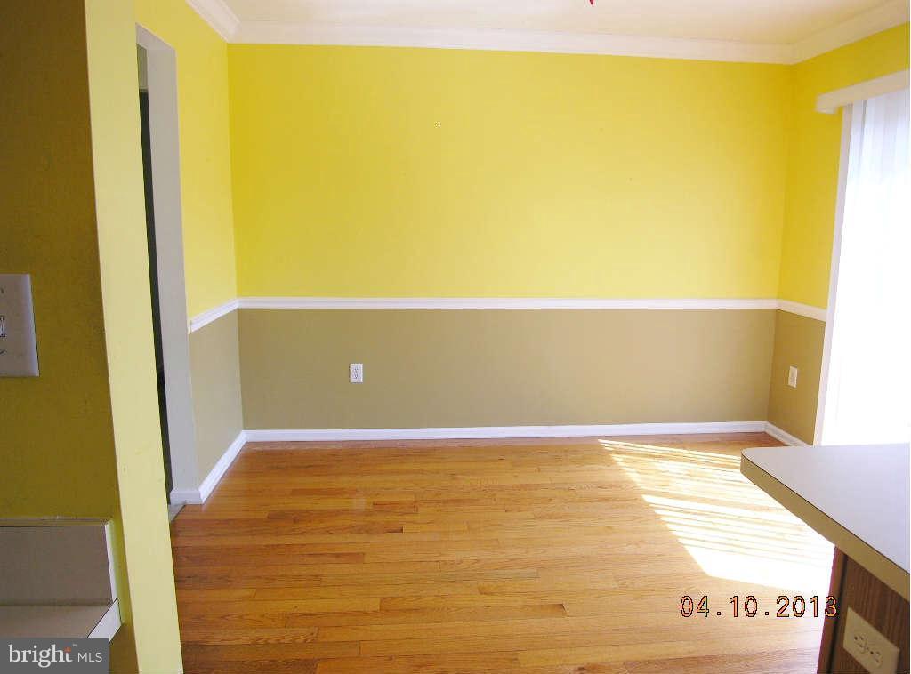 325 Thumper Drive Ranson, WV 25438 - Photo 4 of 16 Dining area