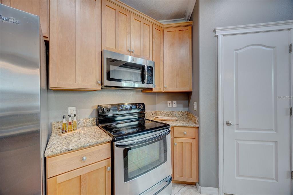 6020 Fishhawk Crossing Boulevard Lithia, FL 33547 - Photo 16 of 62