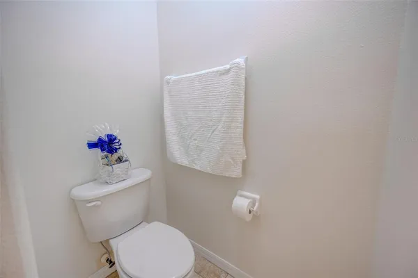 $289,900 | 6020 Fishhawk Crossing Boulevard, Lithia, FL 33547
