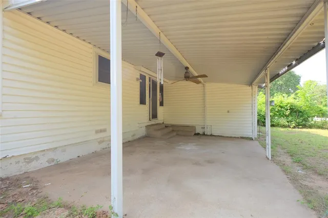 $1,600 | 2104 Kings Avenue, Haltom City, TX 76117