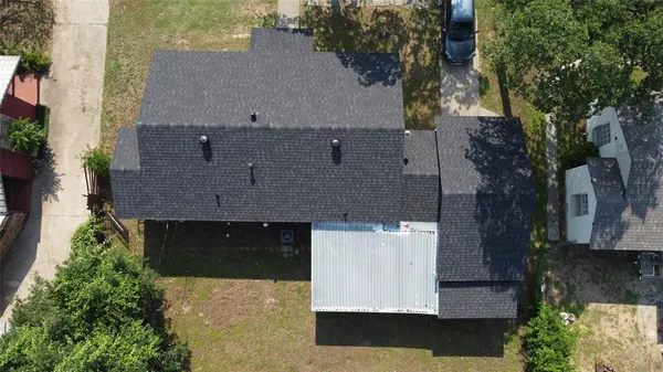 $1,600 | 2104 Kings Avenue, Haltom City, TX 76117