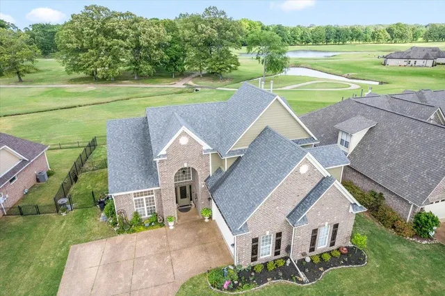 $443,400 | 235 Fairoaks Drive, Oakland, TN 38060