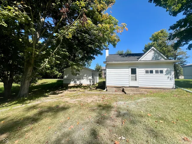 $119,900 | 106 West Lucas Street, Hillsboro, IN 47949