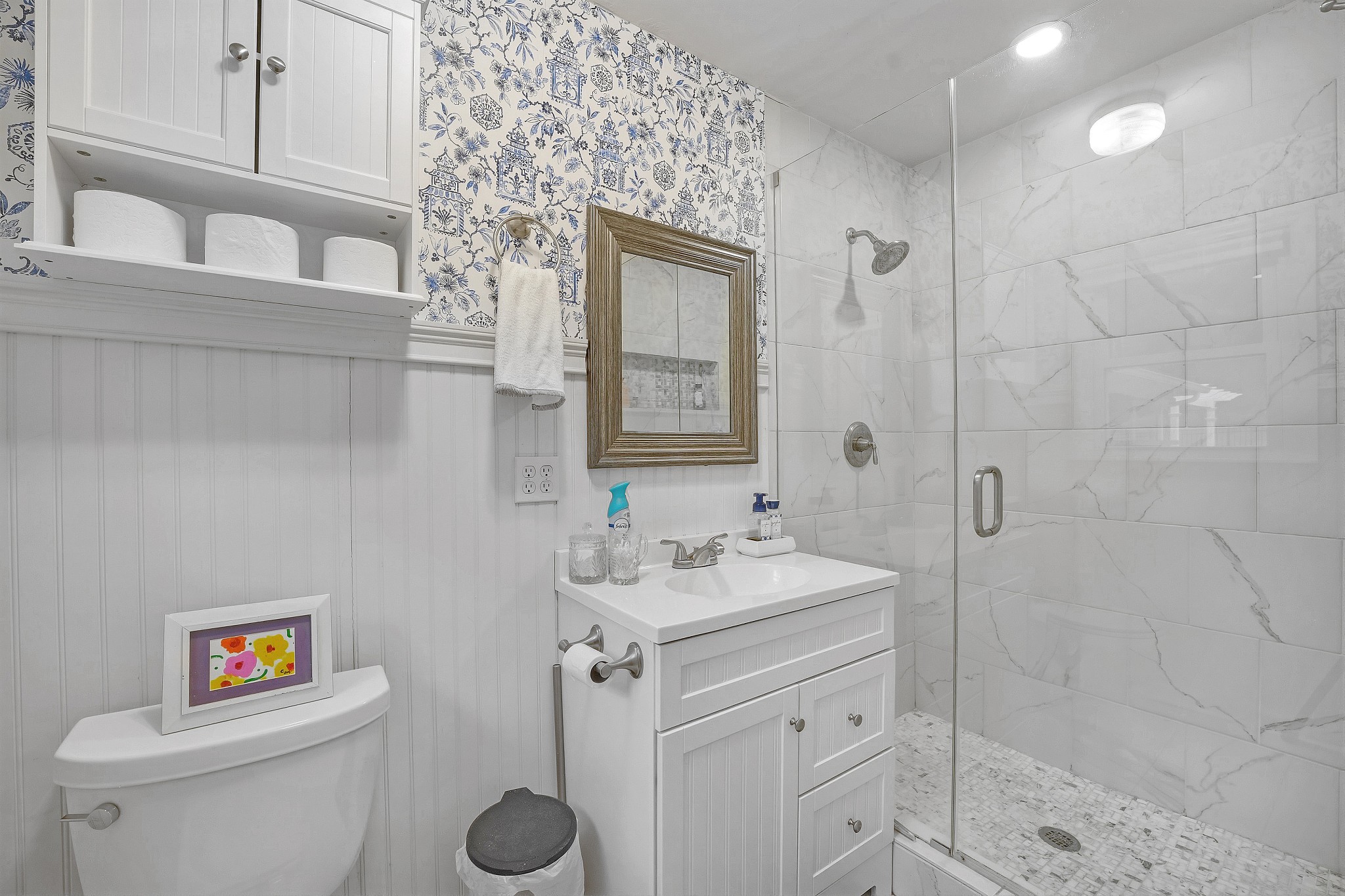811 Hogans Branch Road Hendersonville, TN 37075 - Photo 21 of 34 a bathroom with a sink toilet and shower