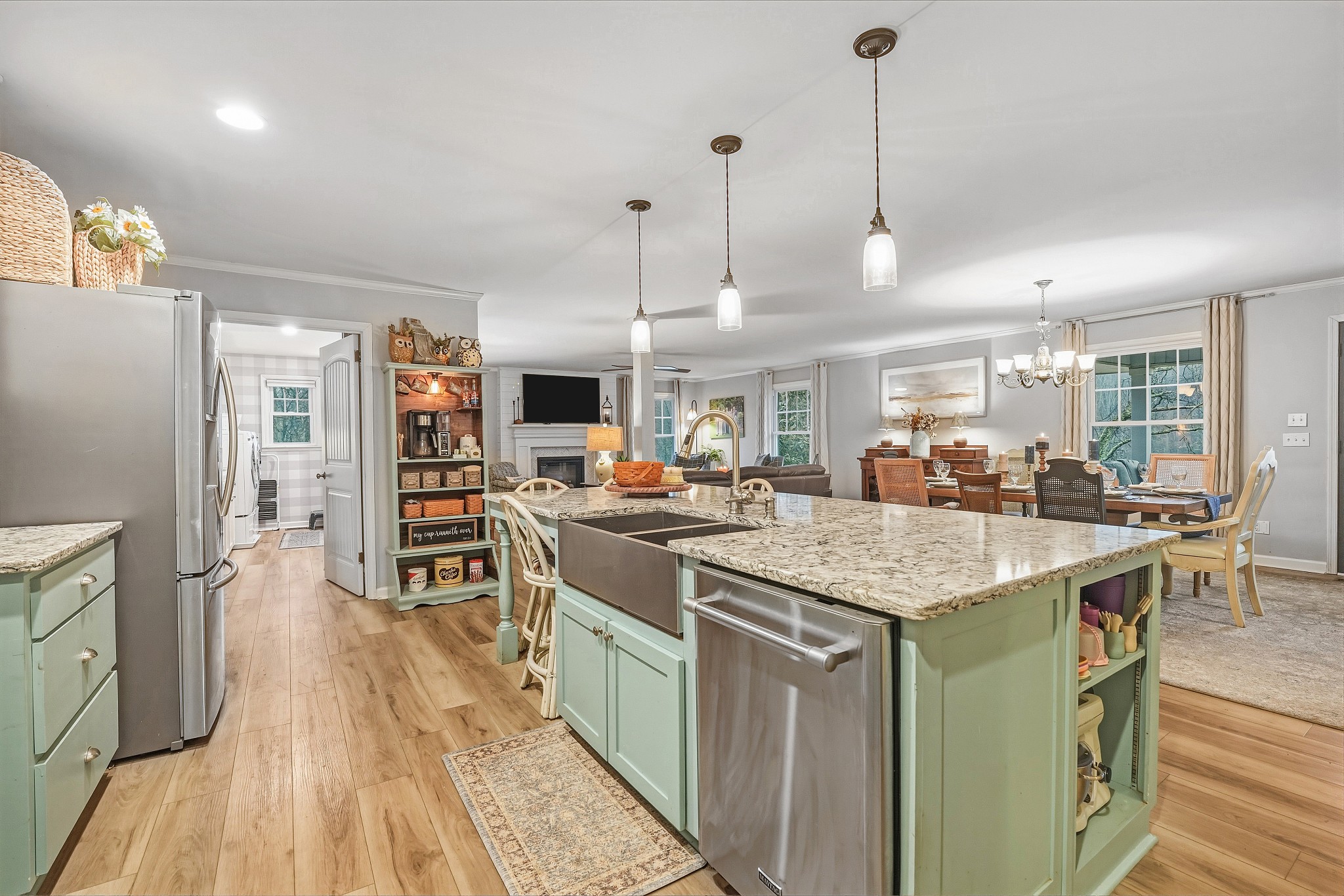 811 Hogans Branch Road Hendersonville, TN 37075 - Photo 4 of 34 a open kitchen with stainless steel appliances granite countertop a stove and cabinets