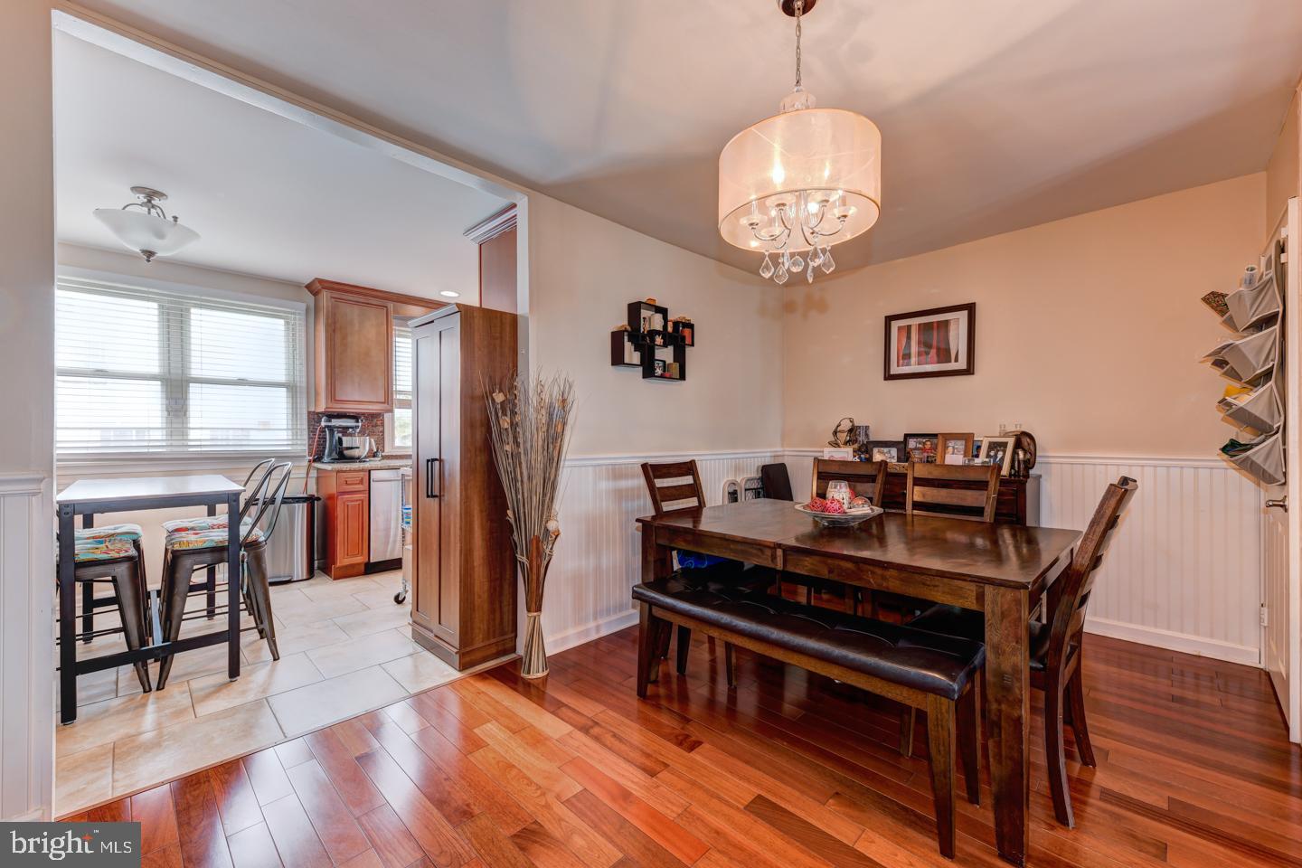 10858 Perrin Road Philadelphia, PA 19154 - Photo 3 of 12