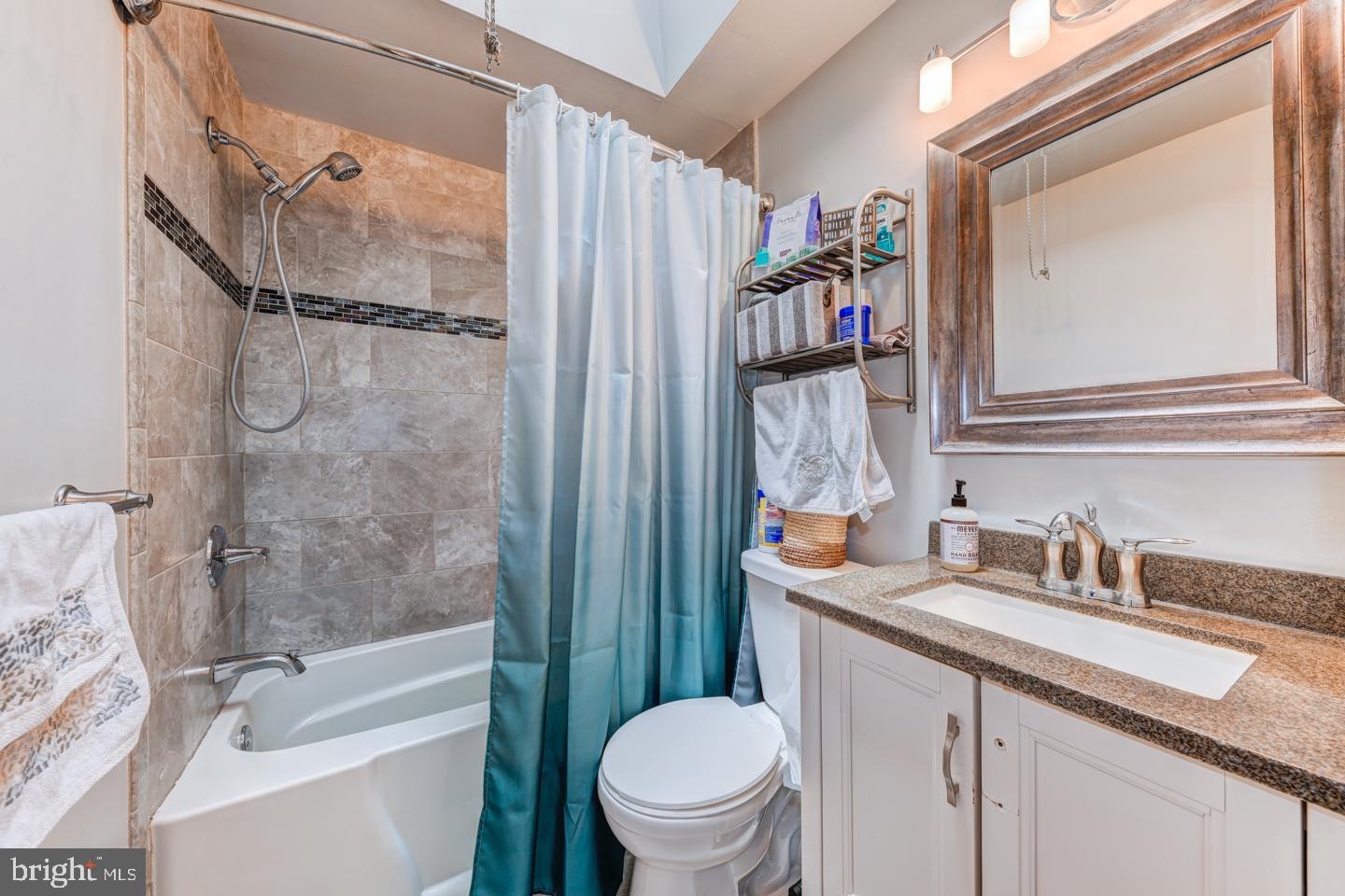 10858 Perrin Road Philadelphia, PA 19154 - Photo 6 of 12