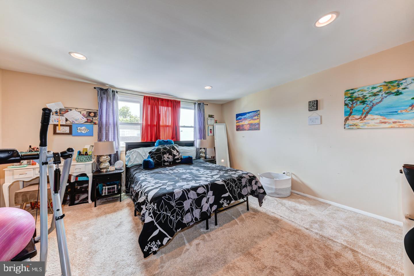 10858 Perrin Road Philadelphia, PA 19154 - Photo 7 of 12