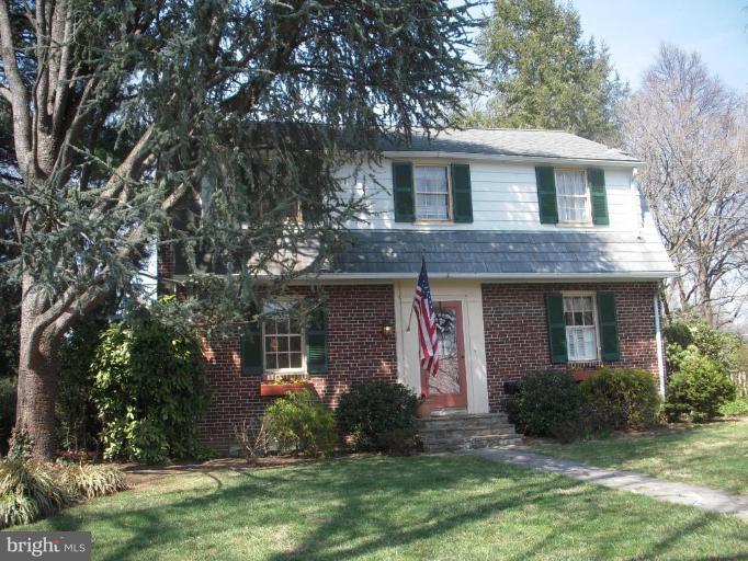 202 North Tyrone Road Baltimore, MD 21212 - Photo 1 of 24 Charming, warm home on .37 ac Armagh Village site