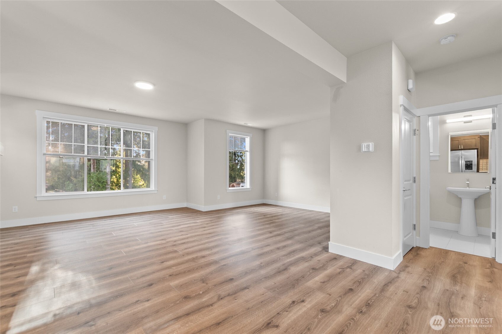 23205 89th Avenue West, Unit 8 Edmonds, WA 98026 - Photo 13 of 40