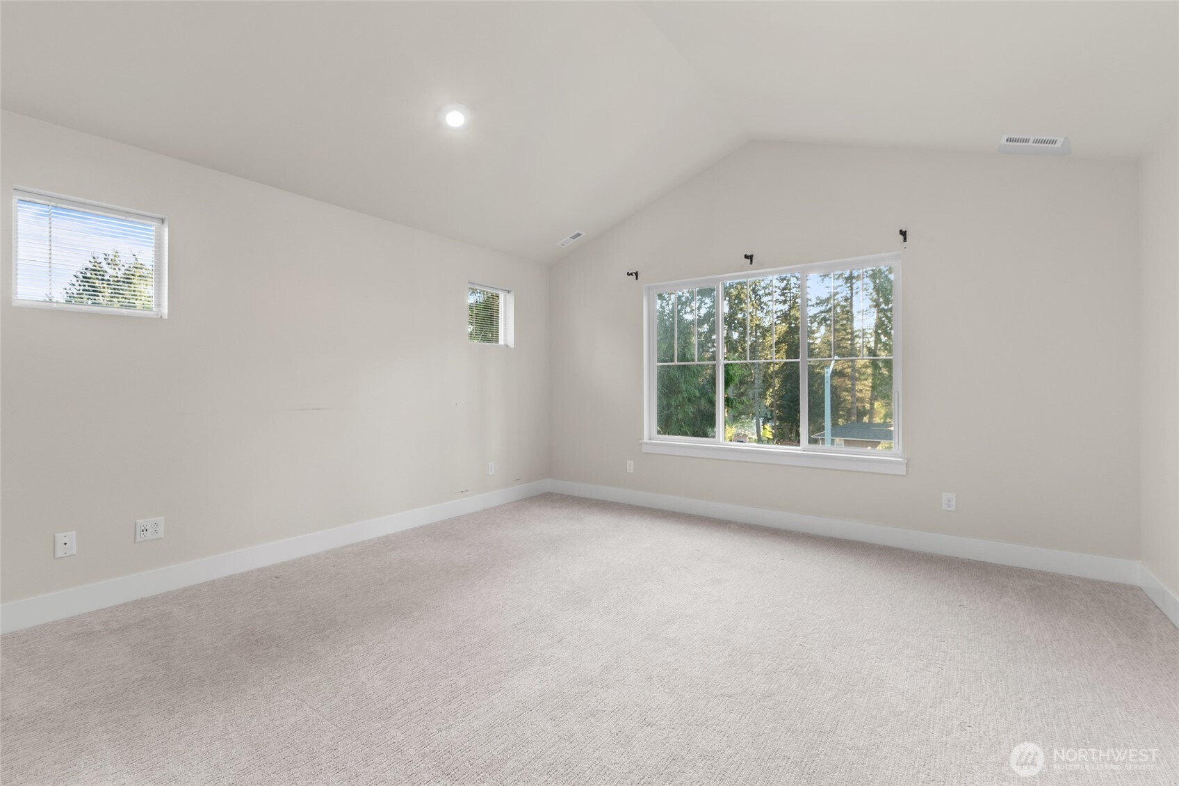 23205 89th Avenue West, Unit 8 Edmonds, WA 98026 - Photo 20 of 40