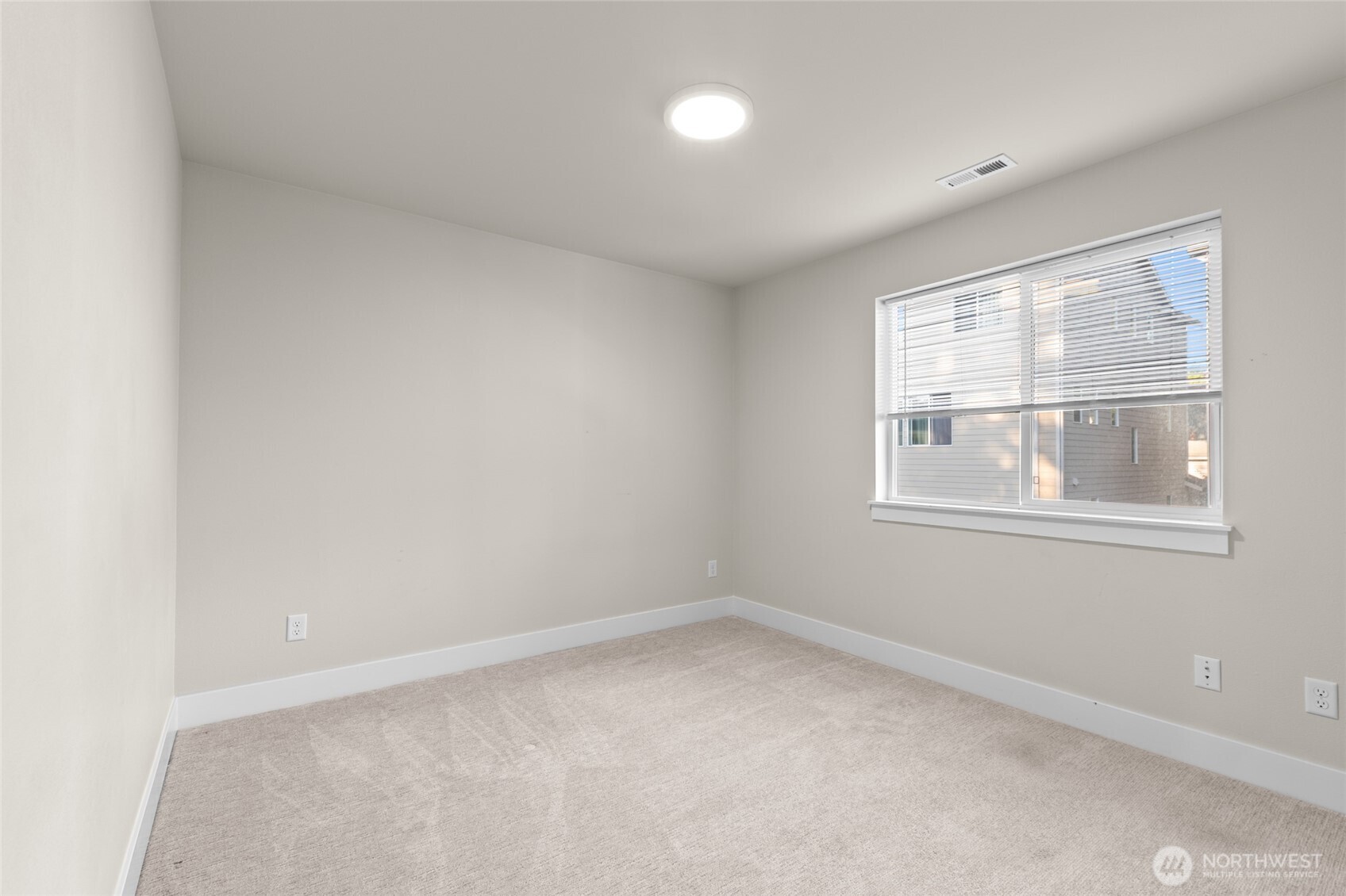 23205 89th Avenue West, Unit 8 Edmonds, WA 98026 - Photo 27 of 40