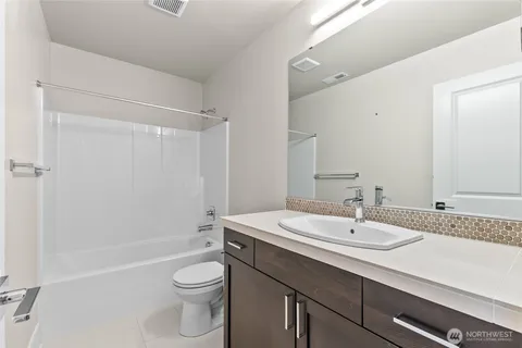 $1,049,999 | 23205 89th Avenue West, Unit 8, Edmonds, WA 98026