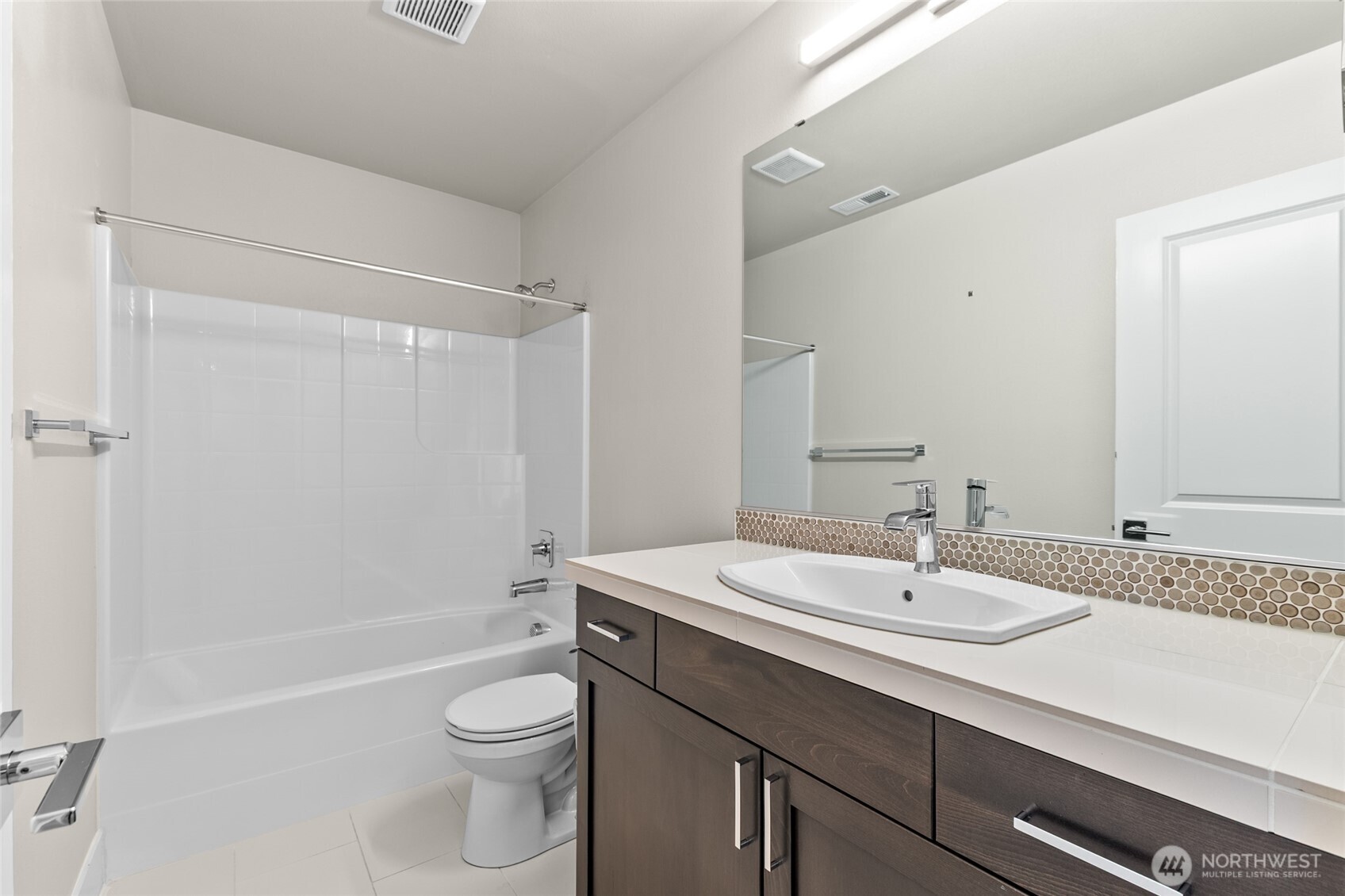 23205 89th Avenue West, Unit 8 Edmonds, WA 98026 - Photo 28 of 40