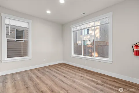 $1,049,999 | 23205 89th Avenue West, Unit 8, Edmonds, WA 98026