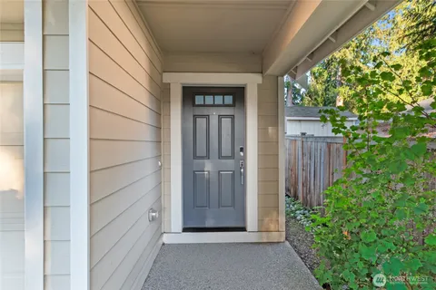 $1,049,999 | 23205 89th Avenue West, Unit 8, Edmonds, WA 98026