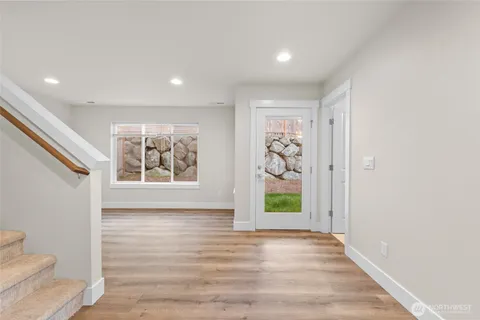$1,049,999 | 23205 89th Avenue West, Unit 8, Edmonds, WA 98026