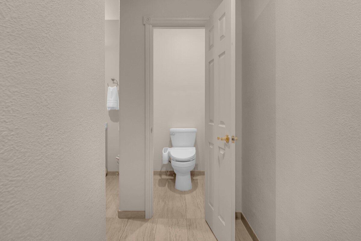 3197 Pinot Path Redding, CA 96001 - Photo 48 of 64 3197 Pinot Path - I-57 - 3rd bathroom2