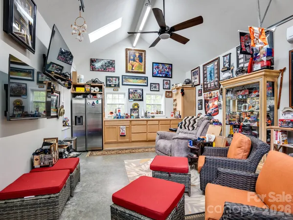 $459,900 | 2235 Picnic Drive, Newton, NC 28658