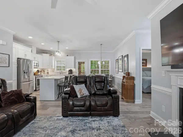 $459,900 | 2235 Picnic Drive, Newton, NC 28658