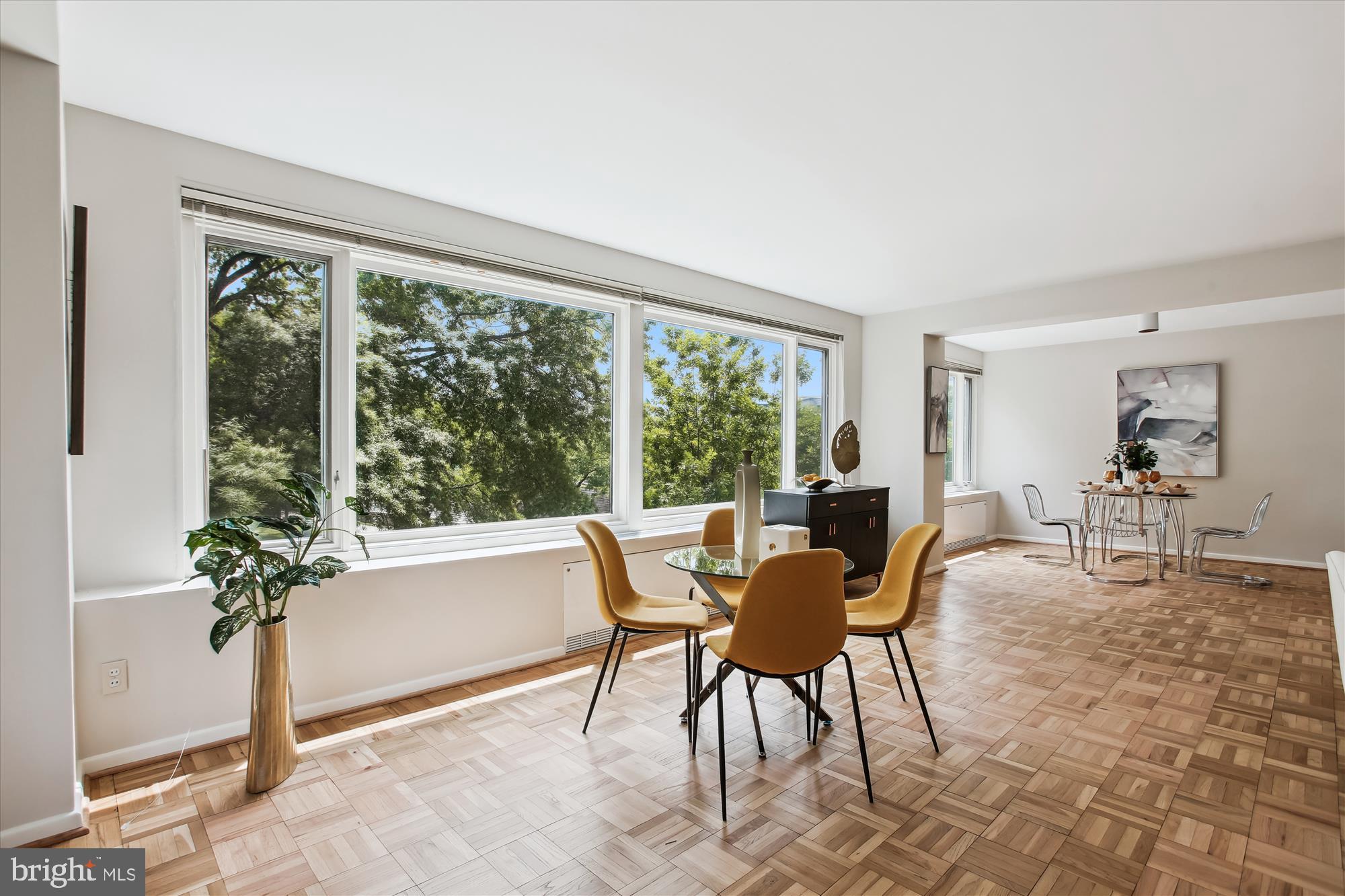 2475 Virginia Avenue Northwest, Unit 321 Washington, DC 20037 - Photo 13 of 54 Living Room