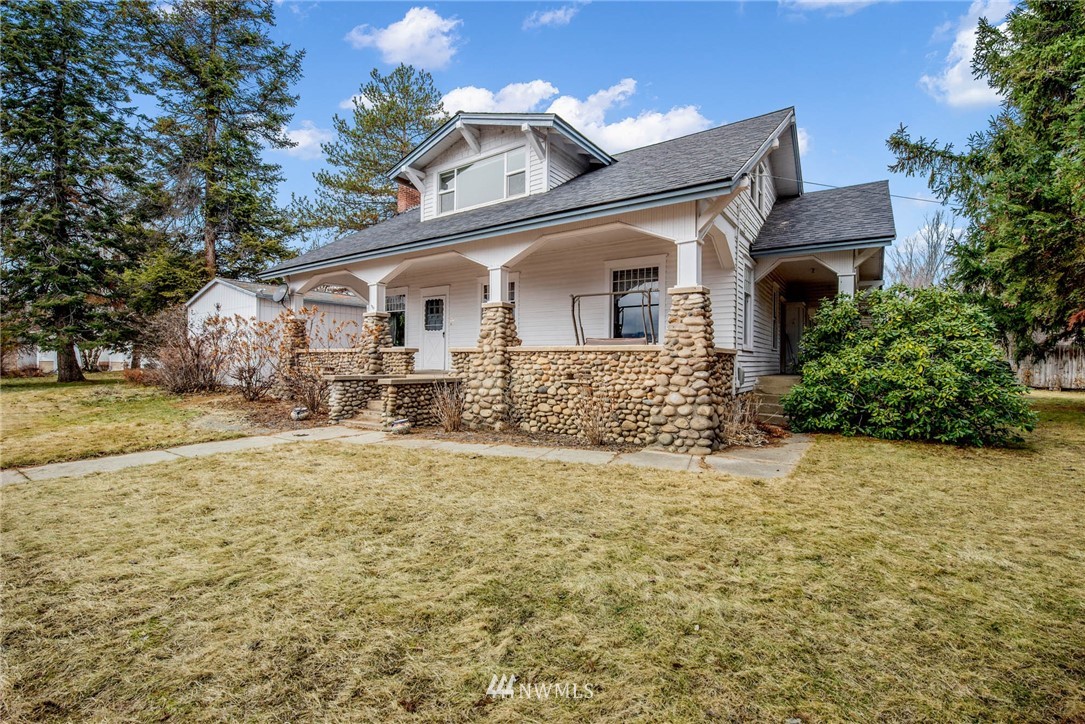 218 Ohme Garden Road Wenatchee, WA 98801 - Photo 3 of 39 Gallery Image 3