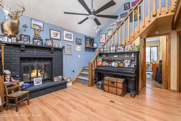$257,000 | 218 Blue Jay Court, Bushkill, PA 18324