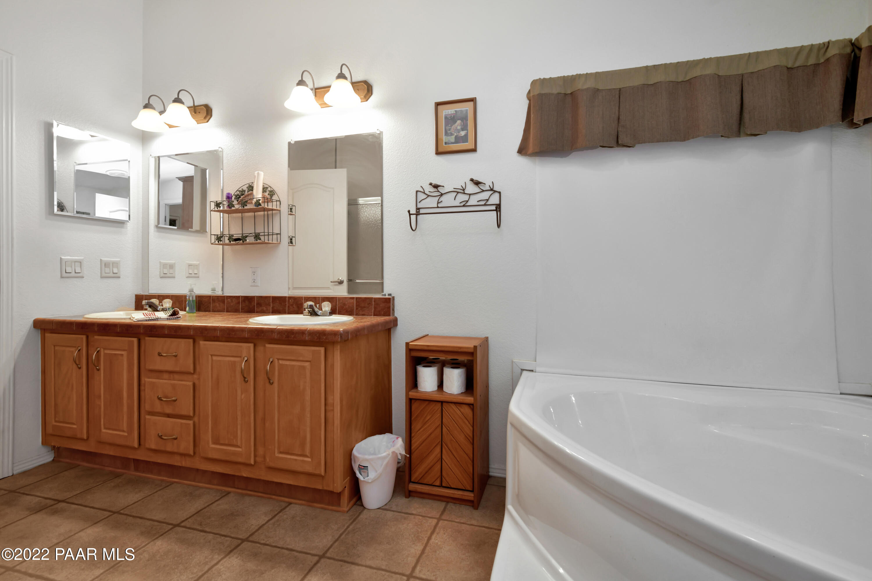 17500 East Trails End Road Mayer, AZ 86333 - Photo 10 of 28 DSC_5750