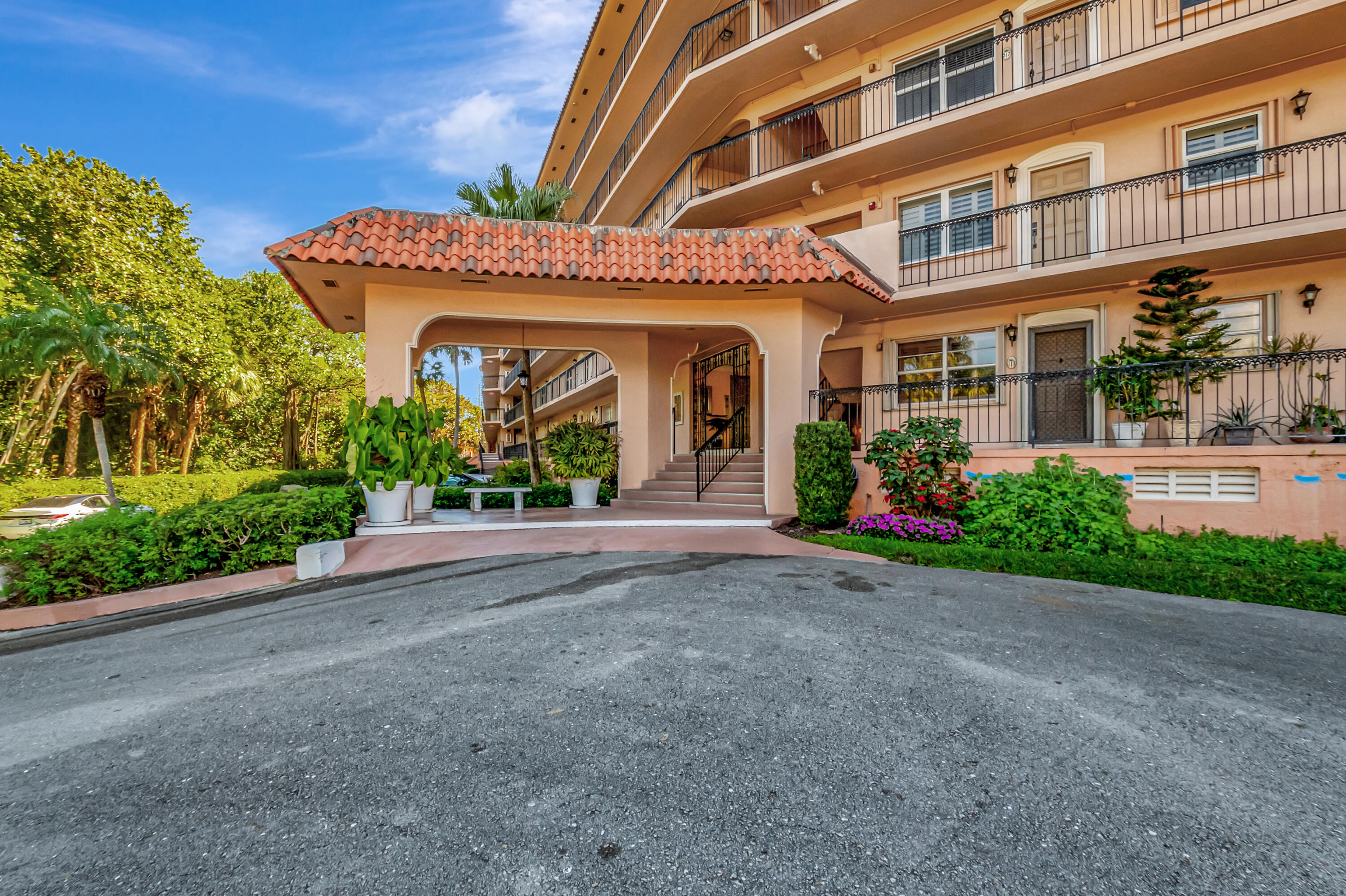 2871 North Ocean Boulevard, Unit C205 Boca Raton, FL 33431 - Photo 48 of 97 ENTRY