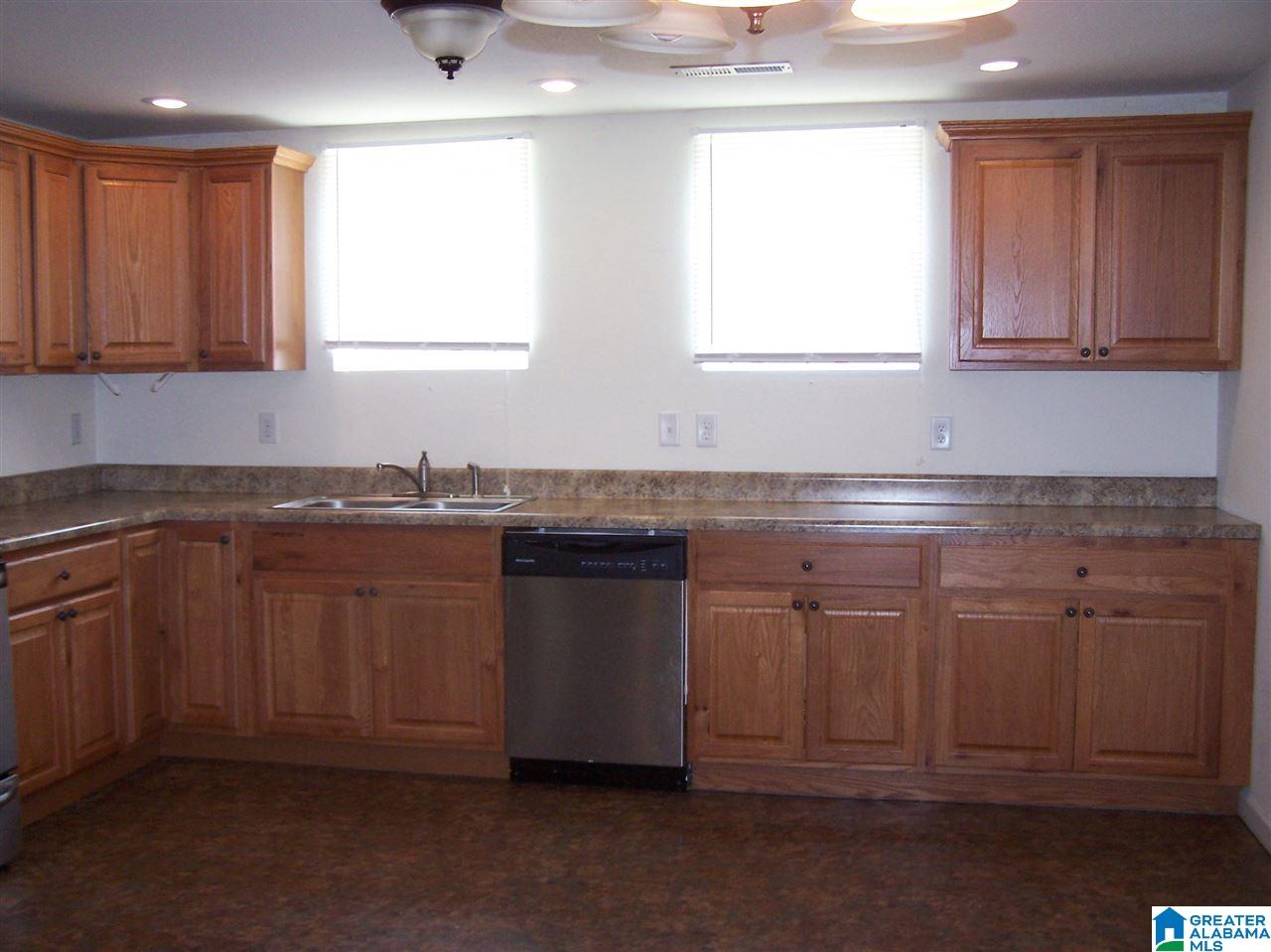 2270 Elvester Road Warrior, AL 35180 - Photo 5 of 31