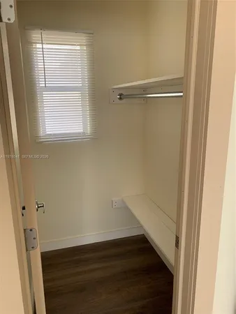 $1,900 | 312 South 17th Avenue, Unit 312, Hollywood, FL 33020