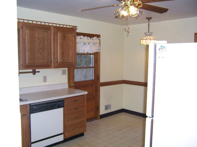 1 Friar Tuck Road Albany, NY 12203 - Photo 3 of 9 Photo 3