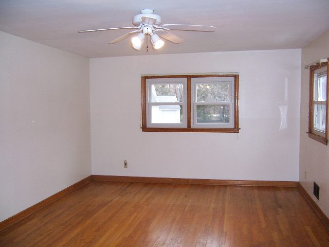 1 Friar Tuck Road Albany, NY 12203 - Photo 4 of 9 Photo 4