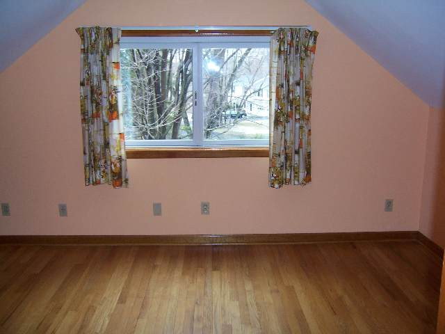 1 Friar Tuck Road Albany, NY 12203 - Photo 5 of 9 Photo 5