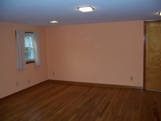 1 Friar Tuck Road Albany, NY 12203 - Photo 6 of 9 Photo 6