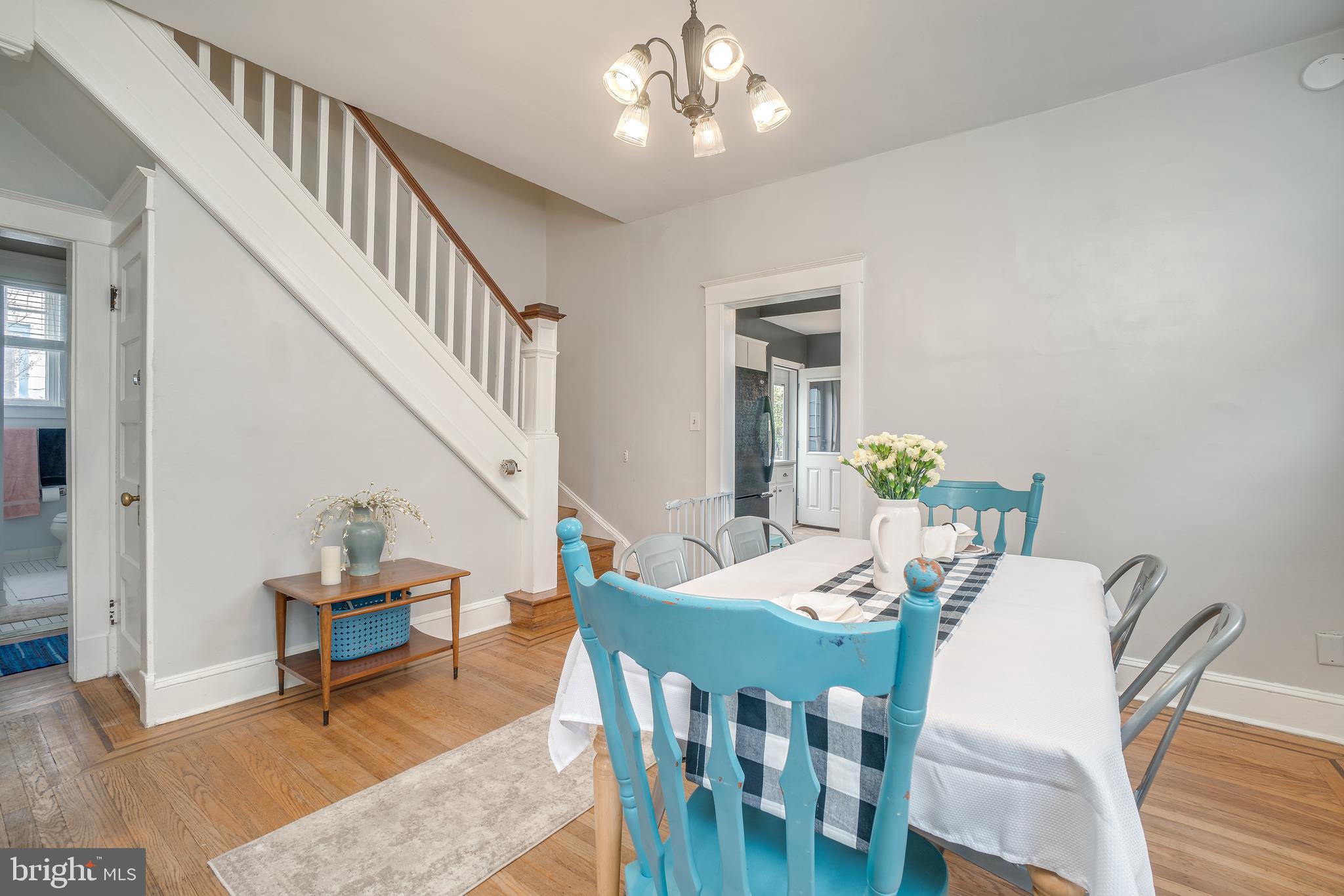 9 Ridge Road Baltimore, MD 21228 - Photo 11 of 31 DR offers enough space for seating of 8-10