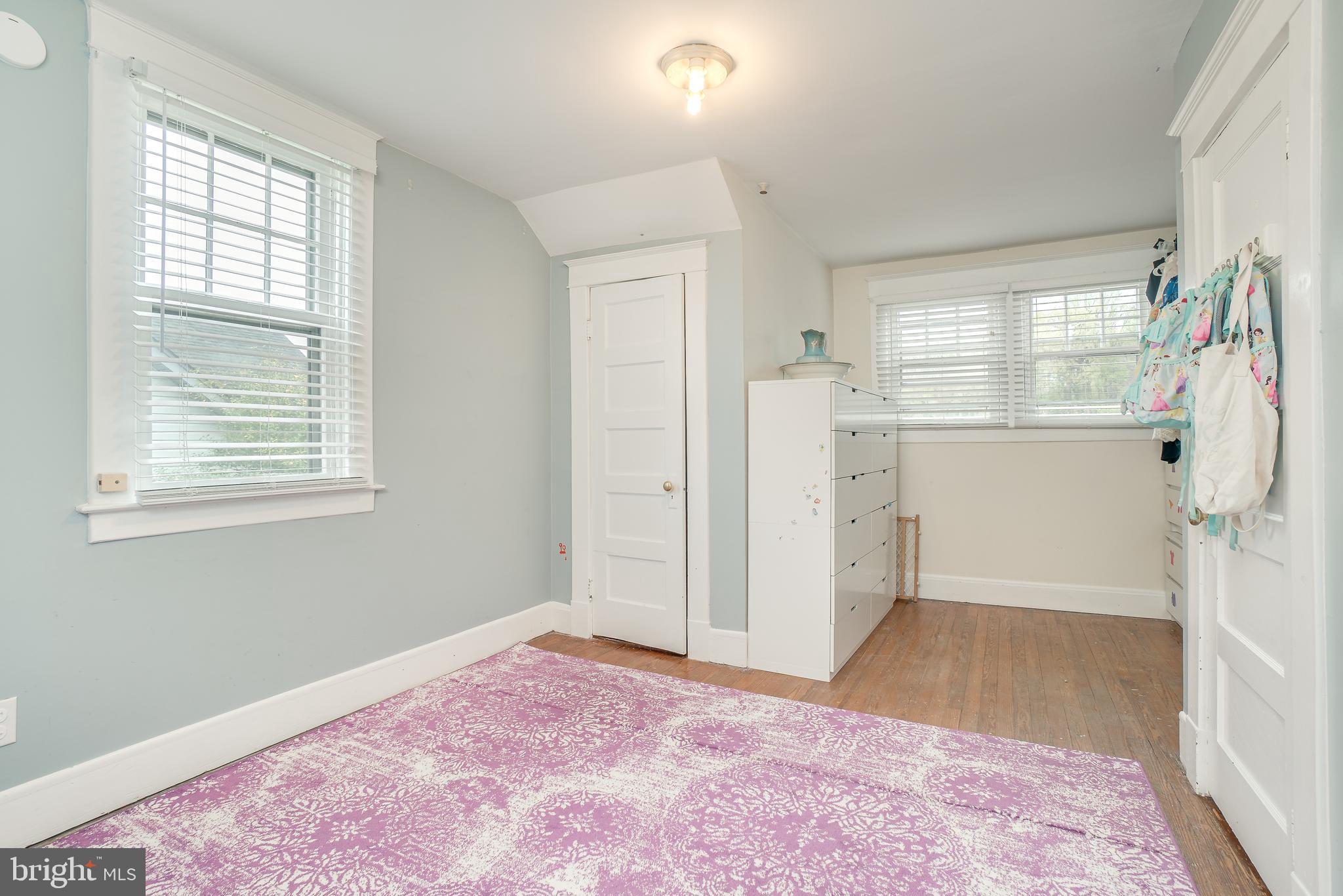 9 Ridge Road Baltimore, MD 21228 - Photo 24 of 31 Bump out allows for dresser or desk area