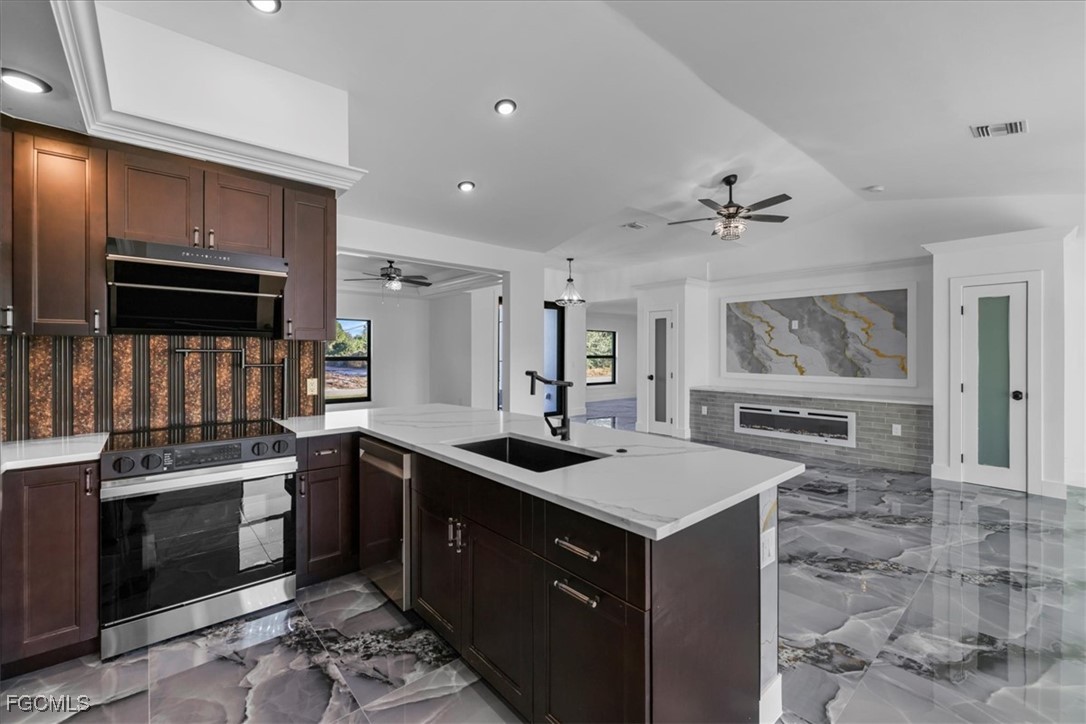 4017 36th Street Southwest Lehigh Acres, FL 33976 - Photo 17 of 31