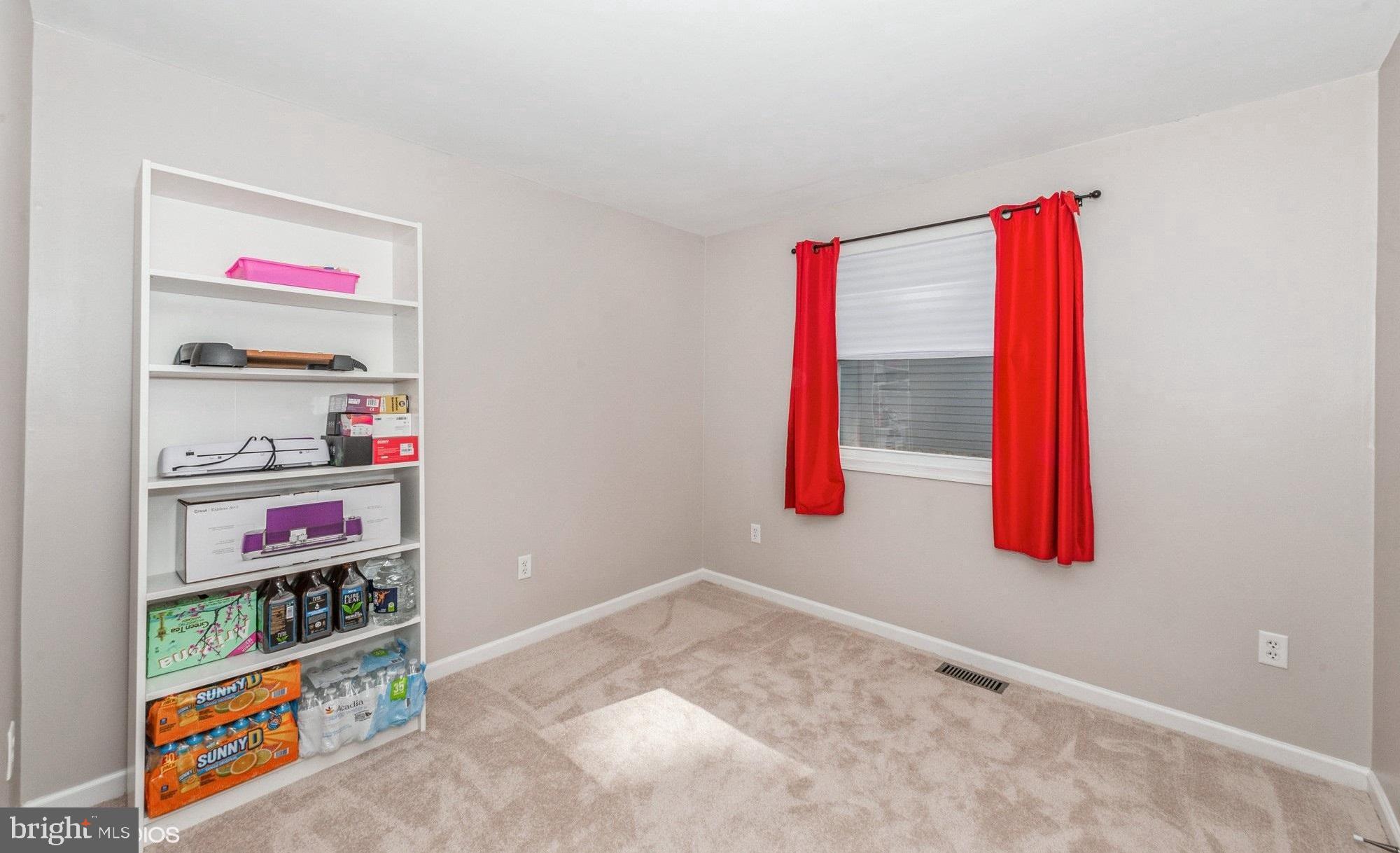 7810 East Shore Road Pasadena, MD 21122 - Photo 13 of 31 Bedroom 3