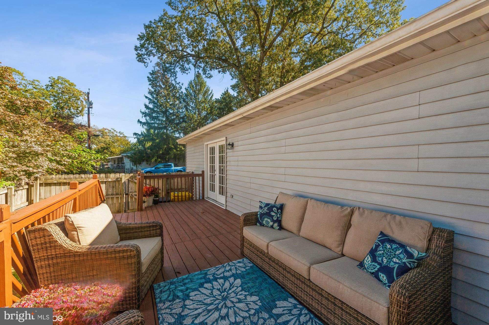 7810 East Shore Road Pasadena, MD 21122 - Photo 14 of 31 Love your outdoor space!